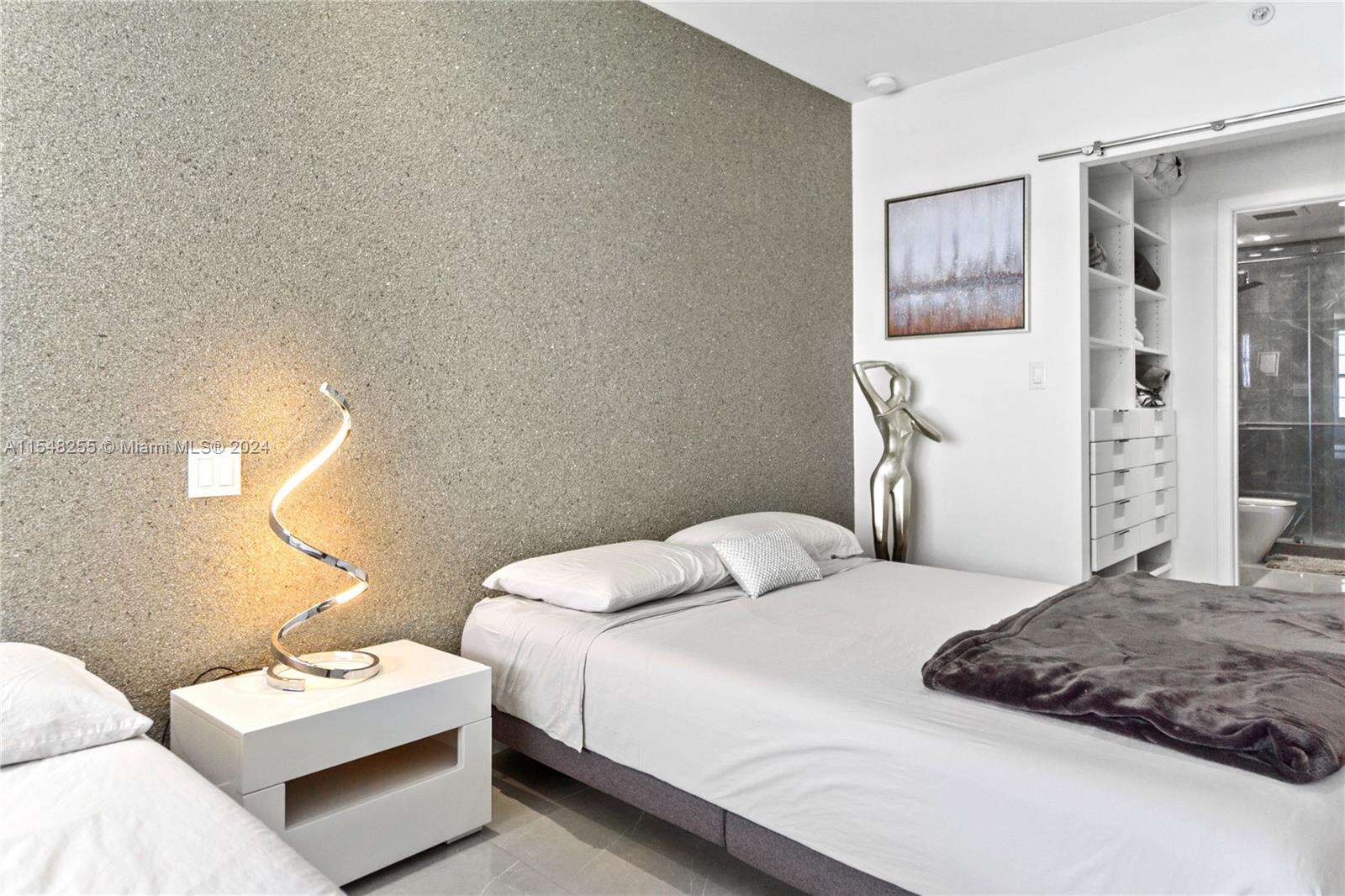 Decoplage at 100 Lincoln Rd, Miami Beach, FL 33139 - For Rent photo 16