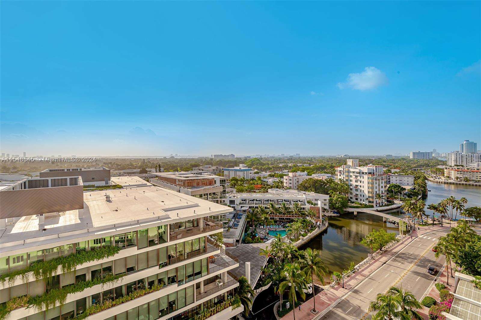 Roney Palace at 2301 Collins Ave, Miami Beach, FL 33139 - For Rent photo 4