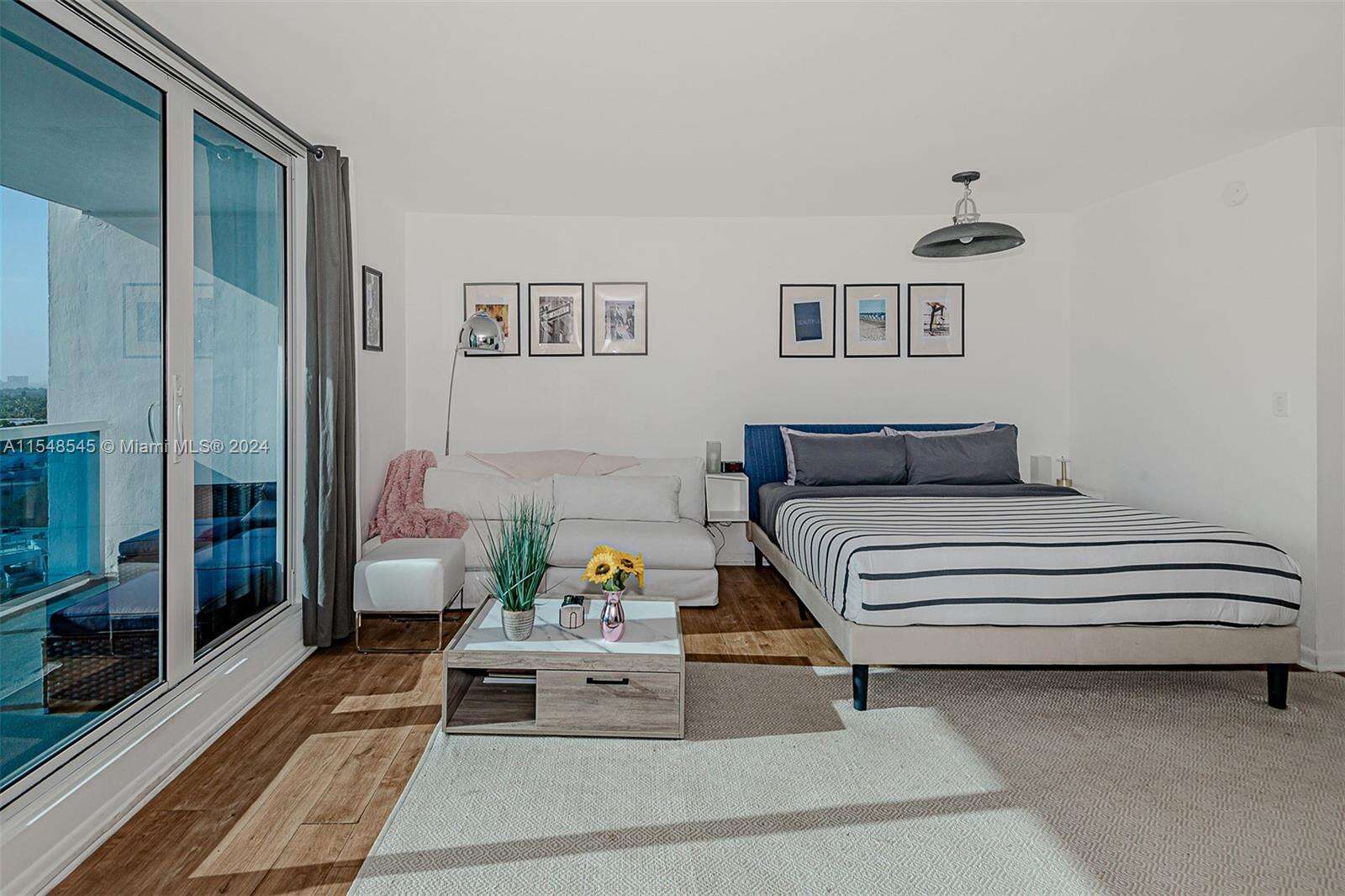 Roney Palace at 2301 Collins Ave, Miami Beach, FL 33139 - For Rent photo 5