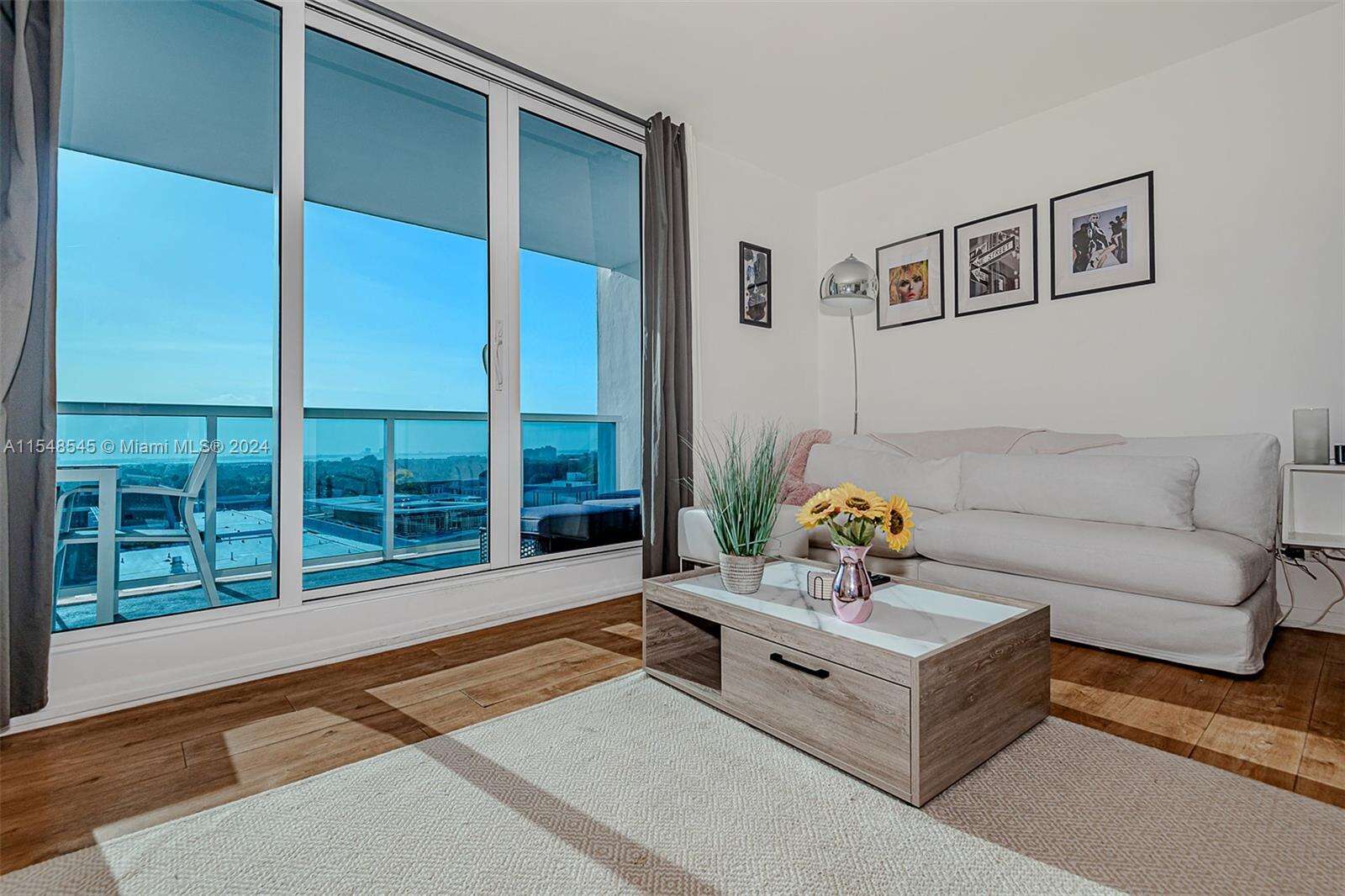 Roney Palace at 2301 Collins Ave, Miami Beach, FL 33139 - For Rent photo 6