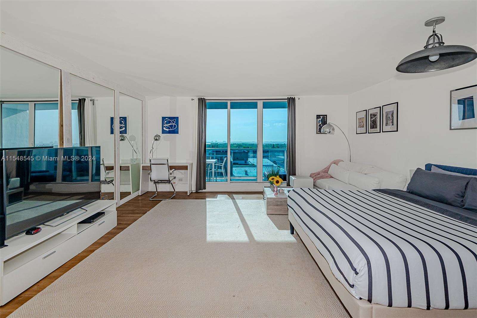 Roney Palace at 2301 Collins Ave, Miami Beach, FL 33139 - For Rent photo 7