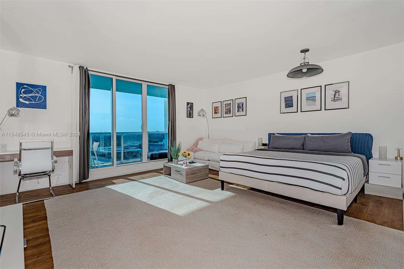 Roney Palace at 2301 Collins Ave, Miami Beach, FL 33139 - For Rent photo 9