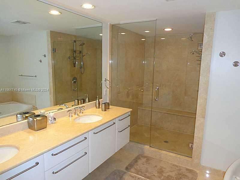 Ocean Palms at 3101 Ocean Dr, Hollywood, FL 33019 - For Rent photo 24