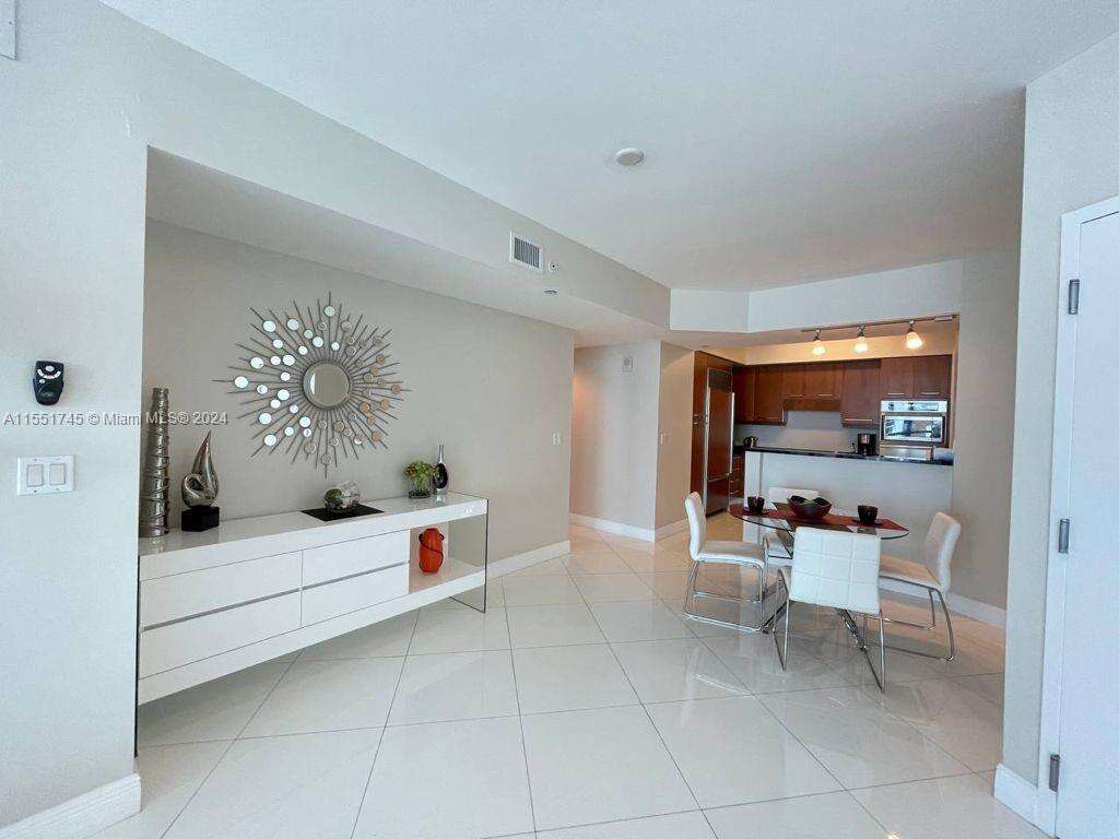 Ocean Palms at 3101 Ocean Dr, Hollywood, FL 33019 - For Rent photo 7
