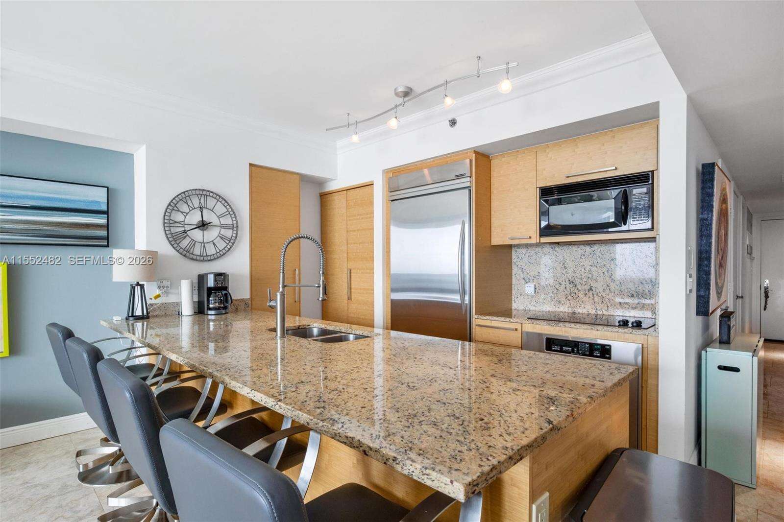 The Beach Club Two at 1830 Ocean Dr, Hallandale Beach, FL 33009 - For Rent photo 6
