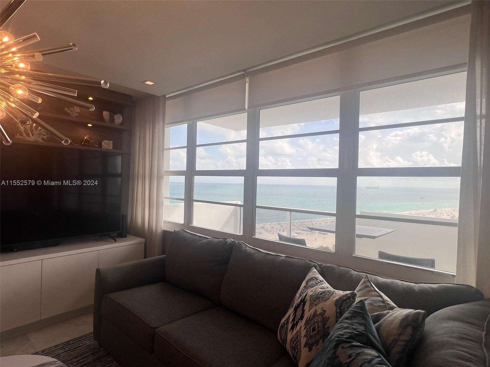 Decoplage at 100 Lincoln Rd, Miami Beach, FL 33139 - For Rent photo 3