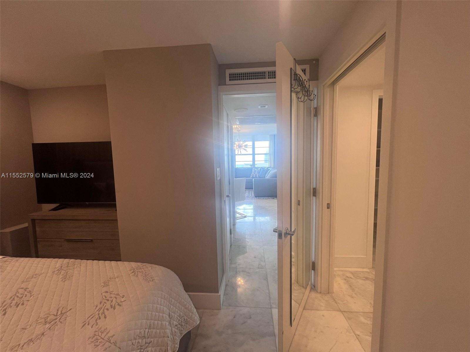 Decoplage at 100 Lincoln Rd, Miami Beach, FL 33139 - For Rent photo 6