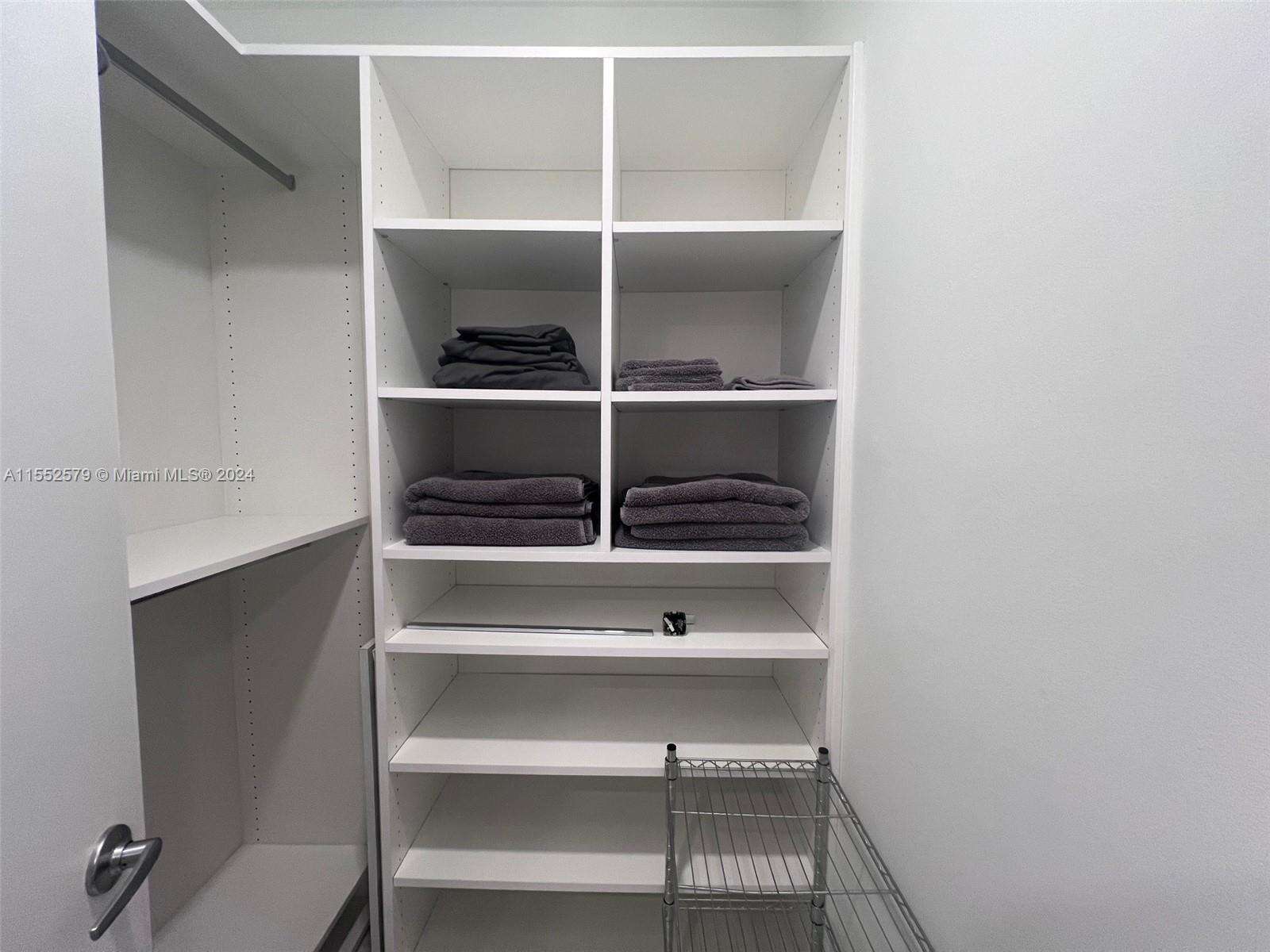 Decoplage at 100 Lincoln Rd, Miami Beach, FL 33139 - For Rent photo 8