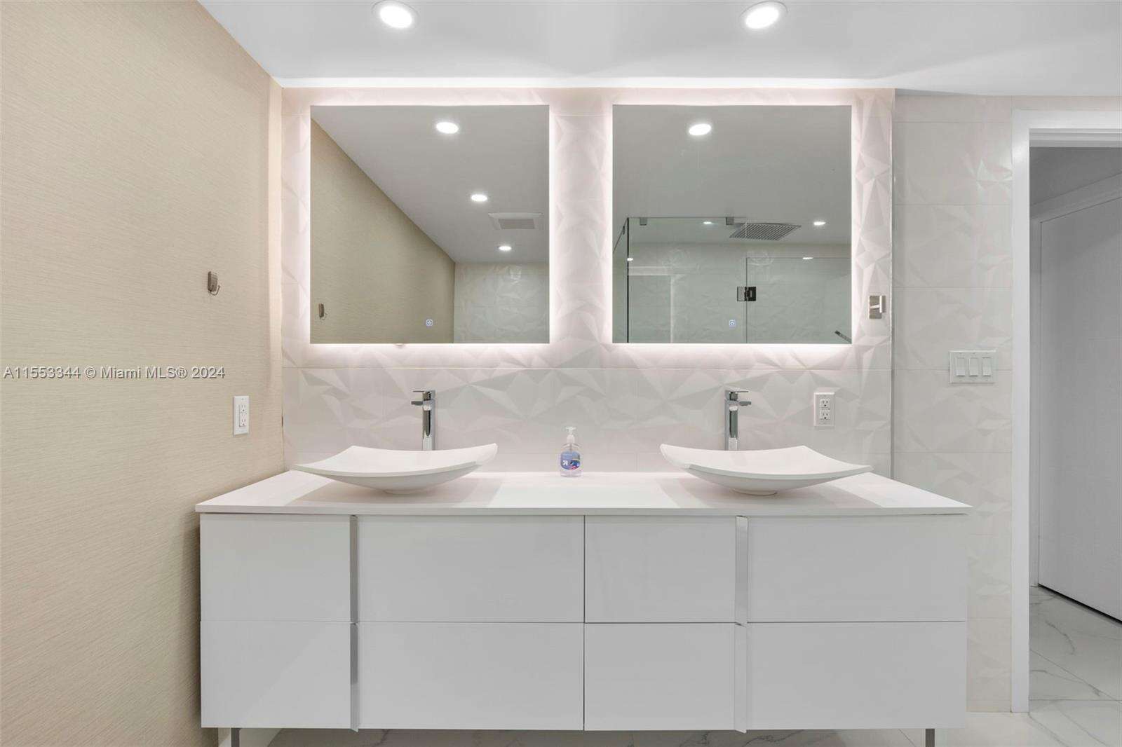 Seacoast 5151 at 5151 Collins Ave, Miami Beach, FL 33140 - For Rent photo 42