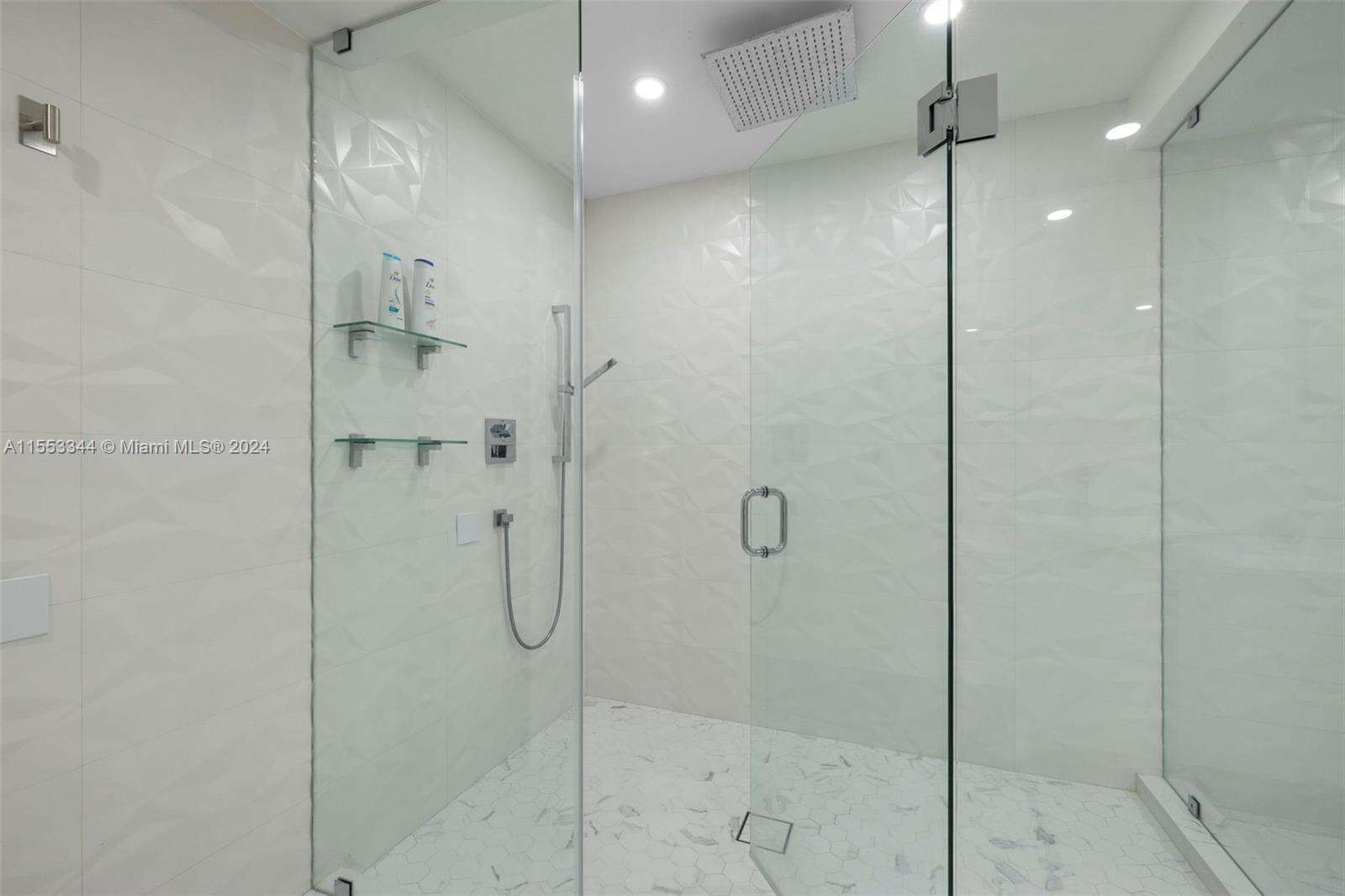 Seacoast 5151 at 5151 Collins Ave, Miami Beach, FL 33140 - For Rent photo 43