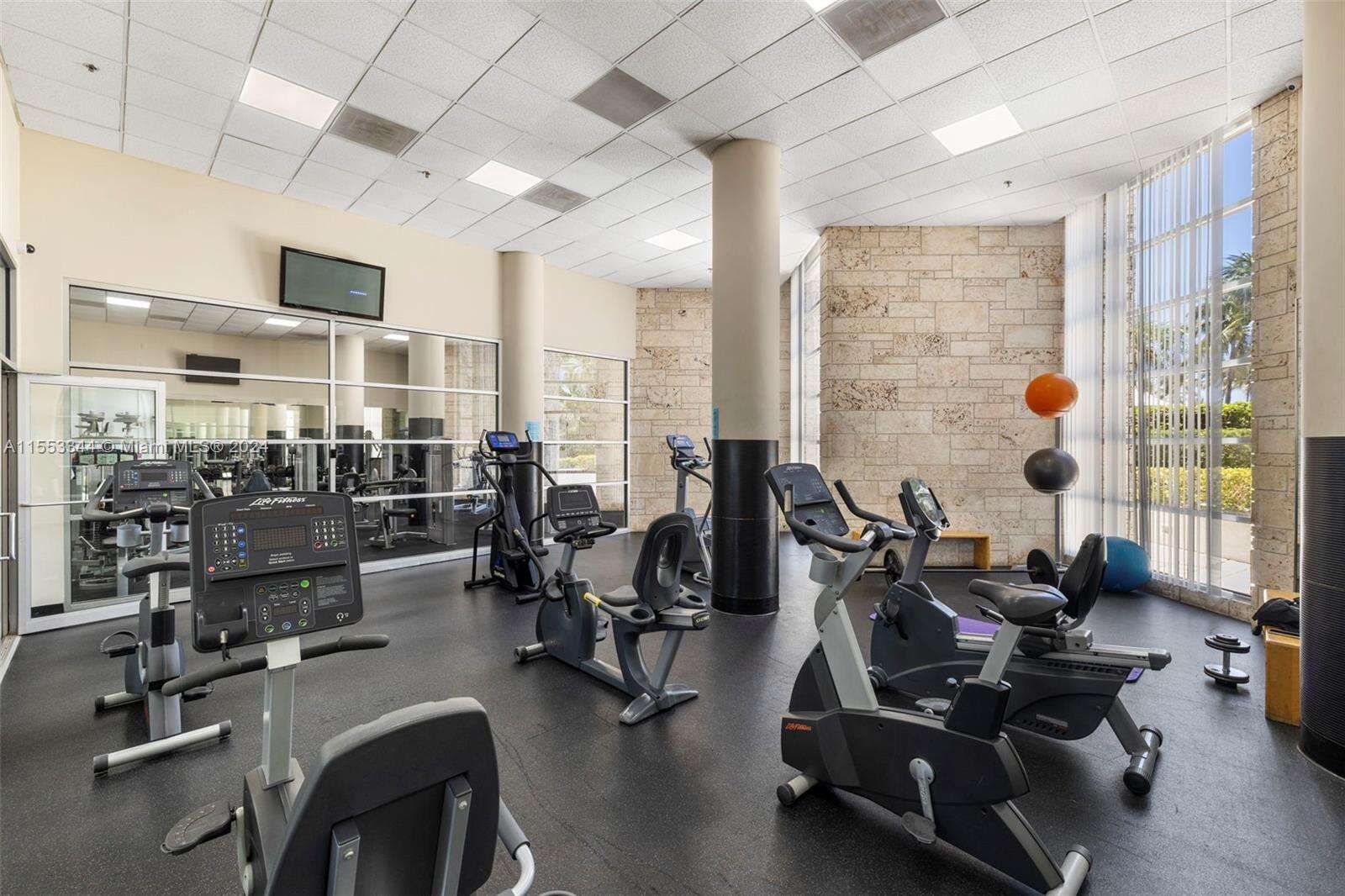 Seacoast 5151 at 5151 Collins Ave, Miami Beach, FL 33140 - For Rent photo 48