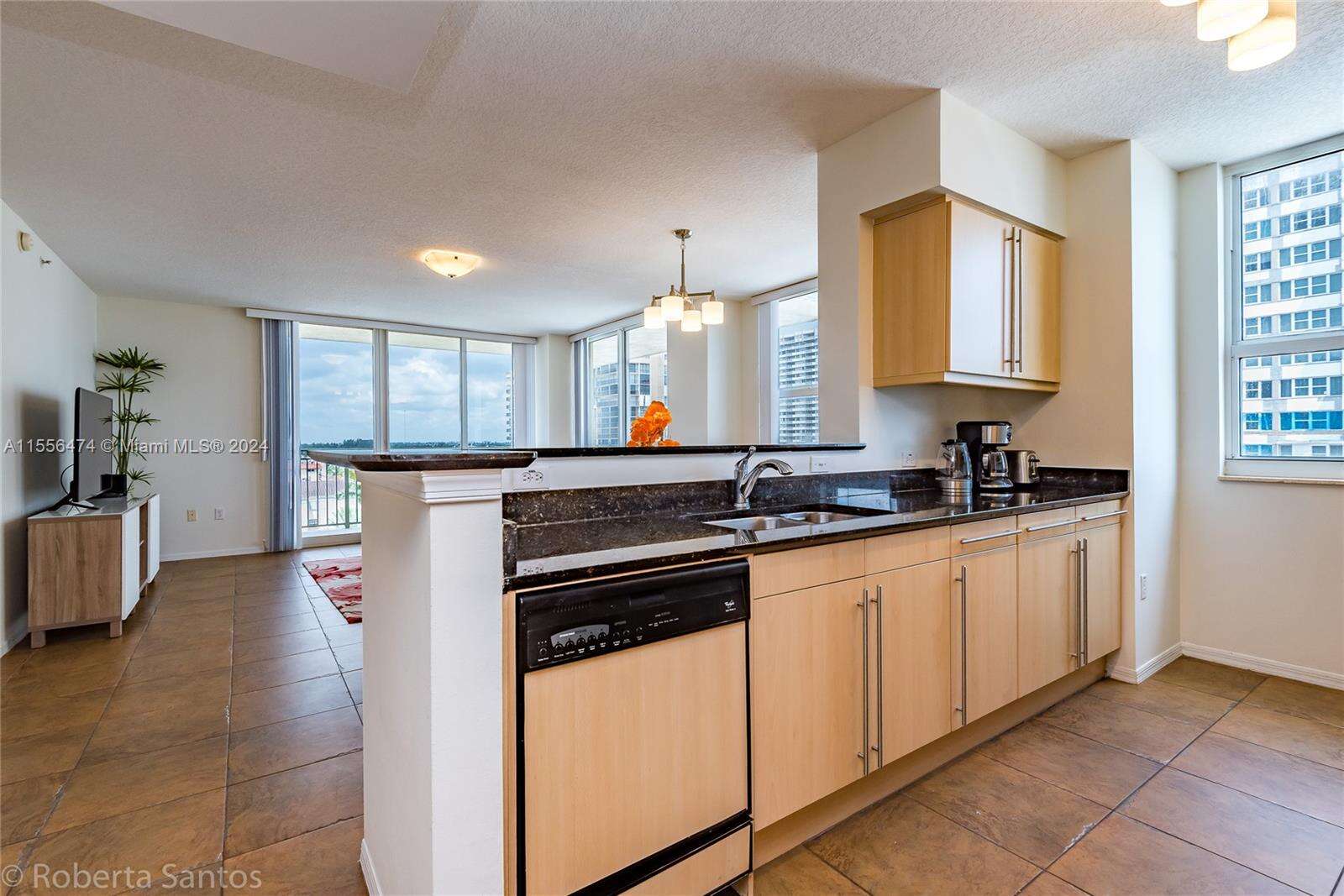2080 Ocean Dr, Hallandale Beach, FL 33009 - For Rent photo 10