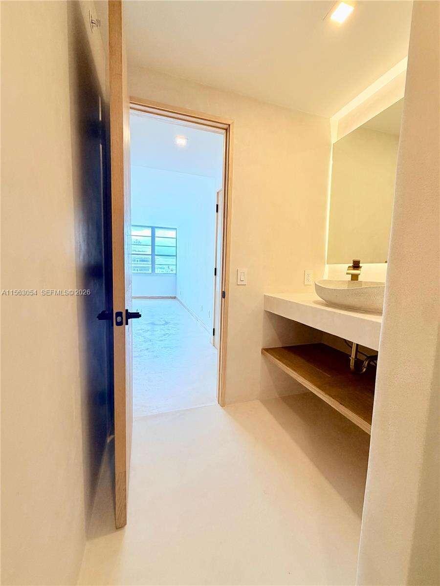 Decoplage at 100 Lincoln Rd, Miami Beach, FL 33139 - For Rent photo 16