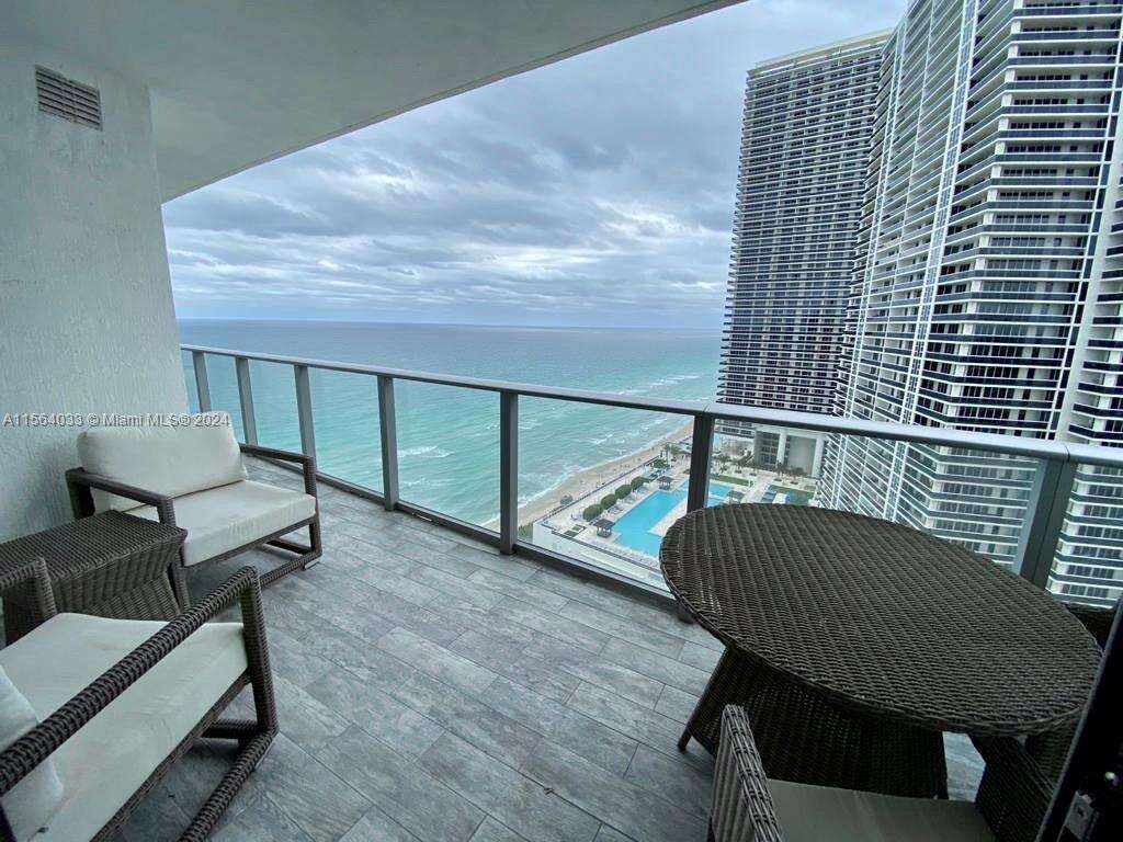Hyde Resort at 4111 Ocean Dr, Hollywood, FL 33019 - For Rent photo 11
