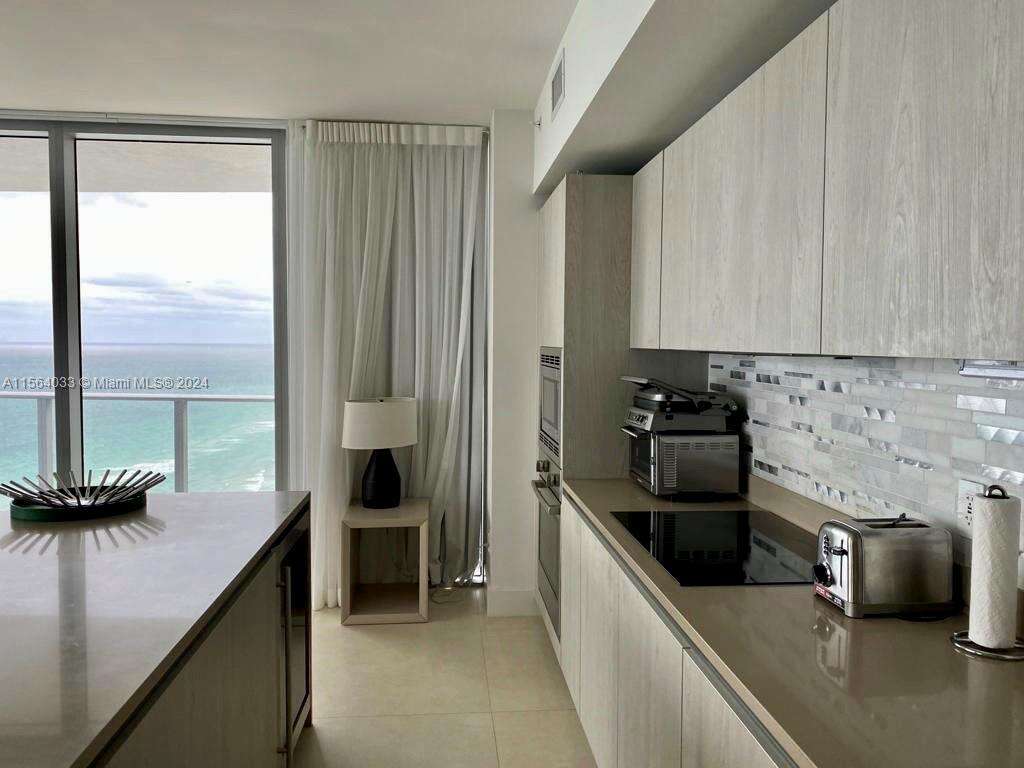 Hyde Resort at 4111 Ocean Dr, Hollywood, FL 33019 - For Rent photo 13