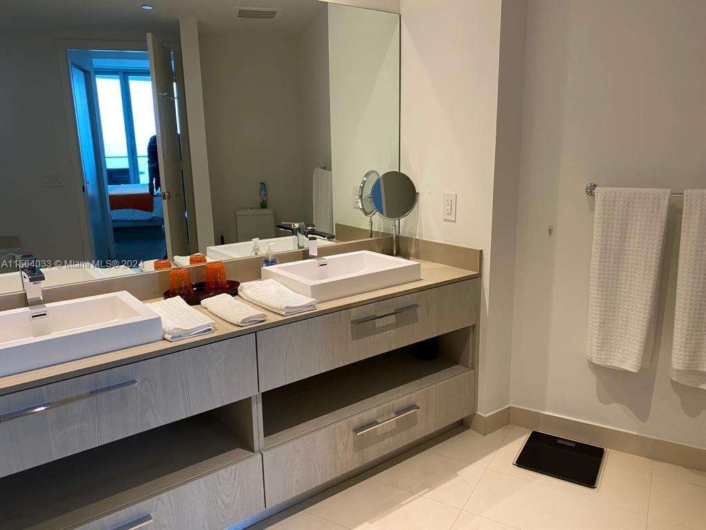 Hyde Resort at 4111 Ocean Dr, Hollywood, FL 33019 - For Rent photo 14