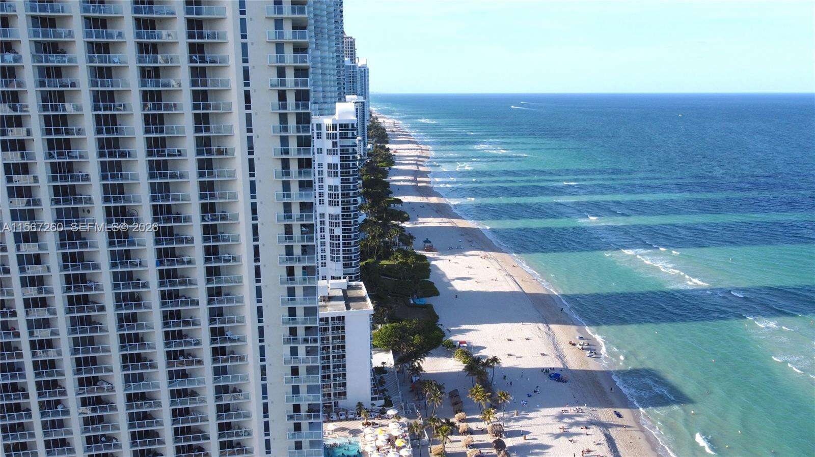 La Perla at 16699 Collins Ave, Sunny Isles Beach, FL 33160 - For Rent photo 1