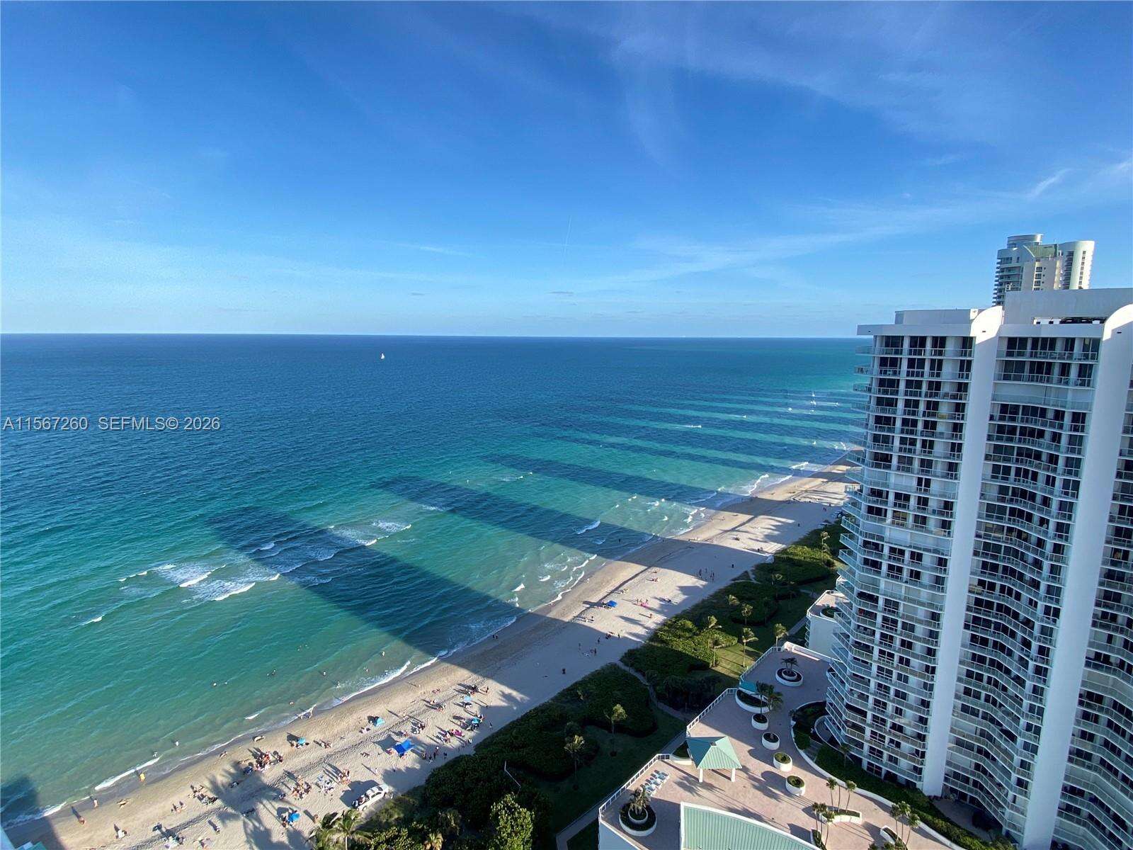 La Perla at 16699 Collins Ave, Sunny Isles Beach, FL 33160 - For Rent photo 21