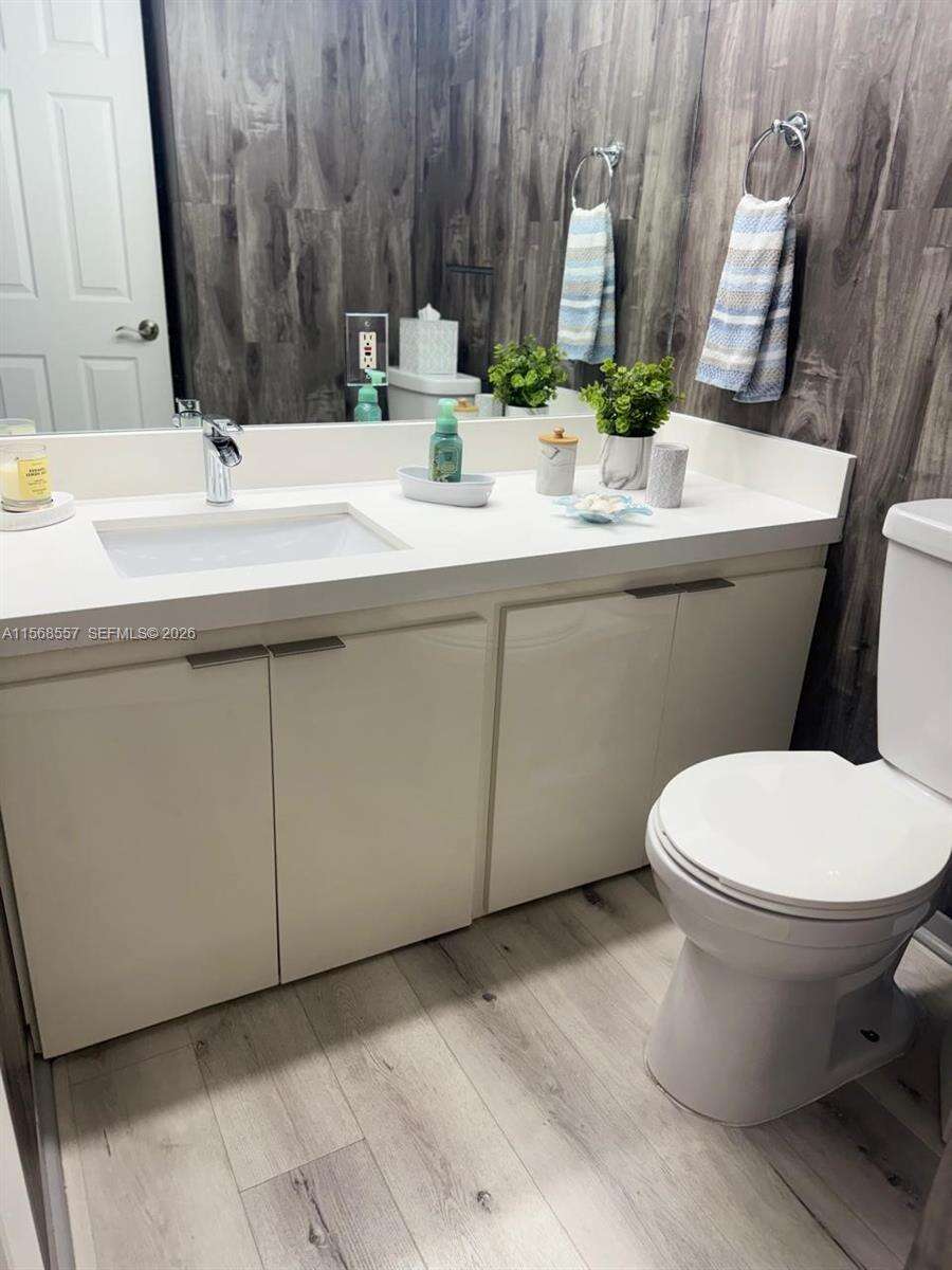 Aquasol at 6770 Indian Creek Dr, Miami Beach, FL 33141 - For Rent photo 14