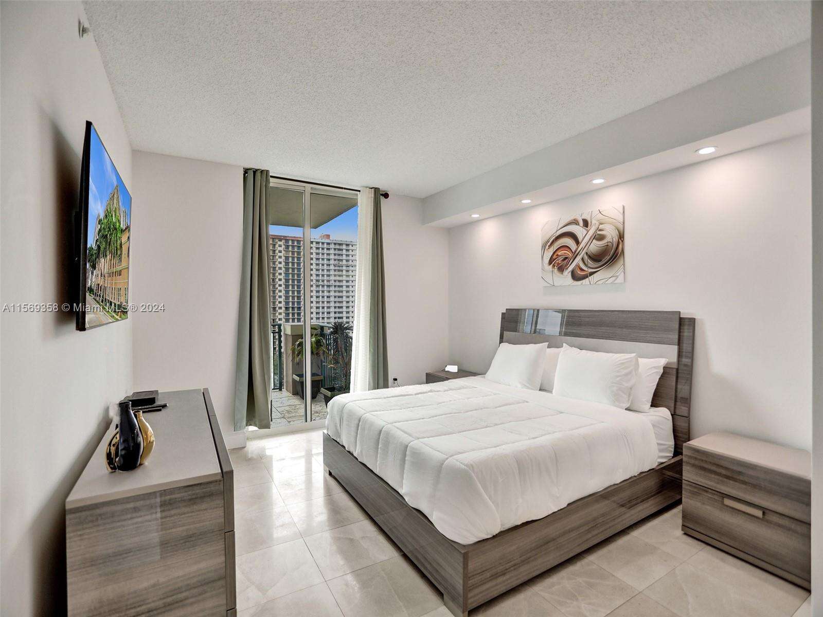 King David at 17555 Atlantic Blvd, Sunny Isles Beach, FL 33160 - For Rent photo 16