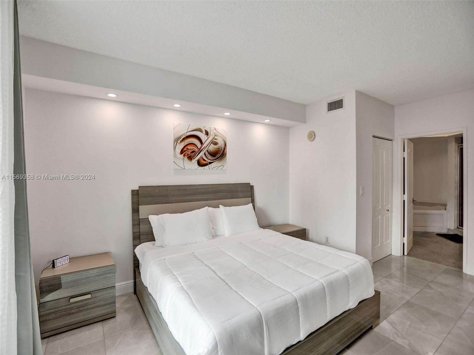 King David at 17555 Atlantic Blvd, Sunny Isles Beach, FL 33160 - For Rent photo 17