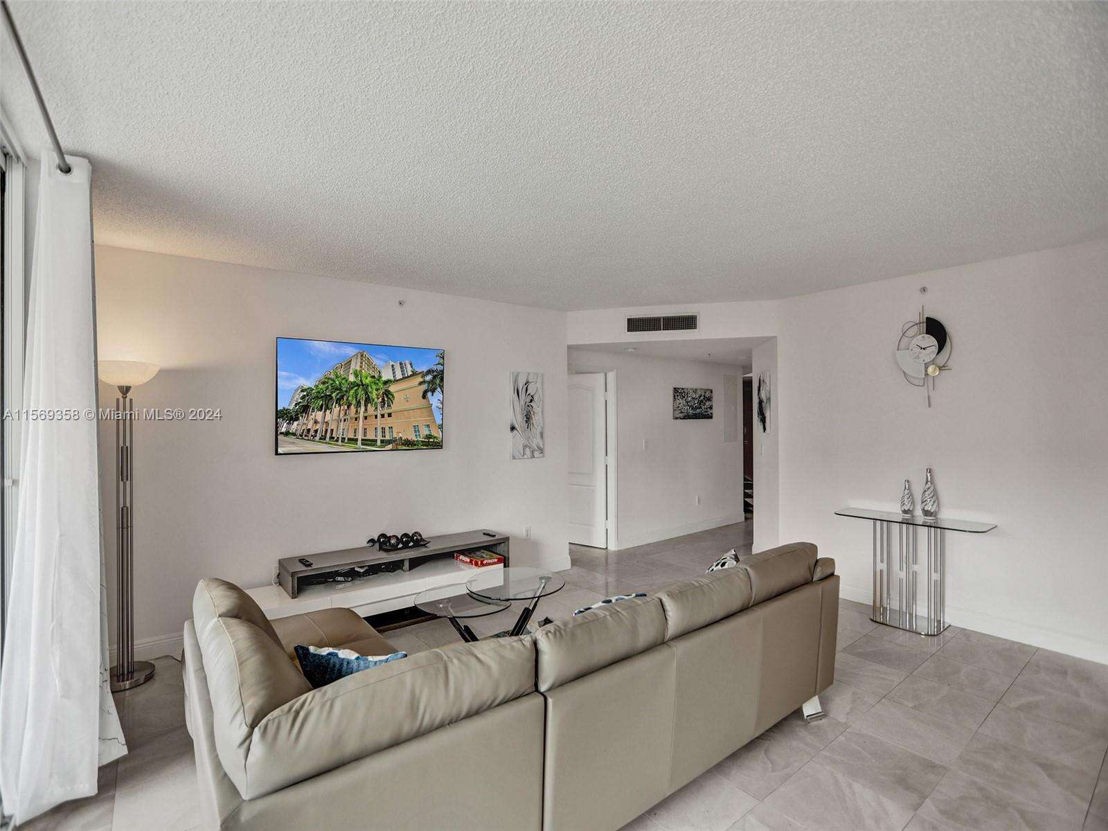 King David at 17555 Atlantic Blvd, Sunny Isles Beach, FL 33160 - For Rent photo 3