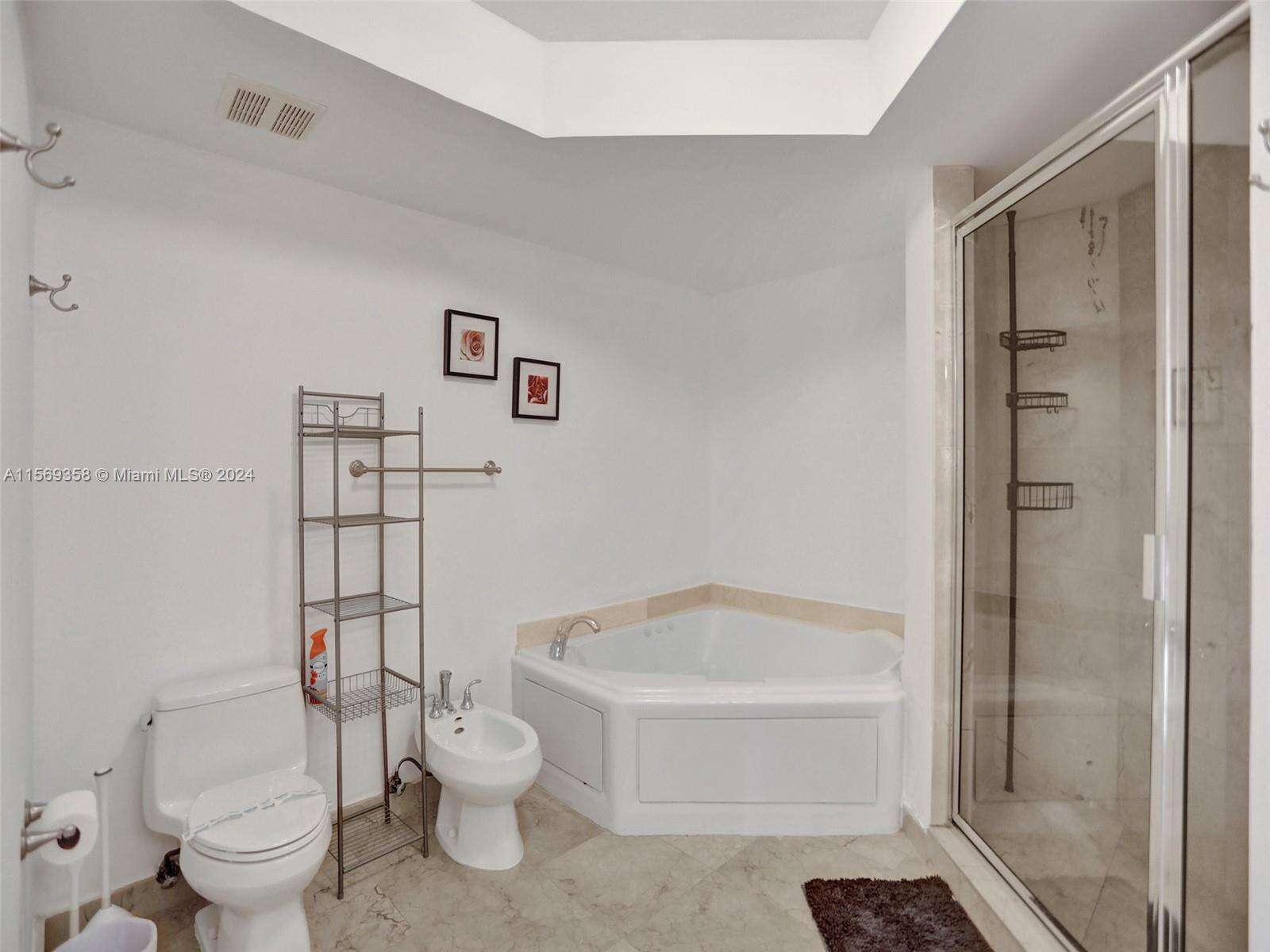 King David at 17555 Atlantic Blvd, Sunny Isles Beach, FL 33160 - For Rent photo 23