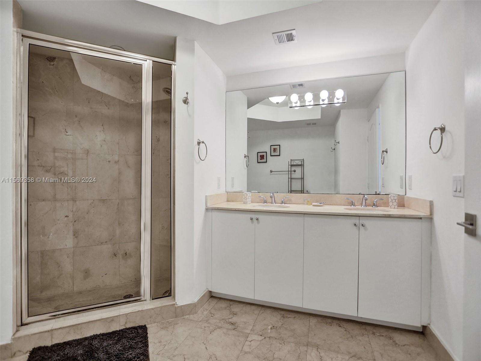 King David at 17555 Atlantic Blvd, Sunny Isles Beach, FL 33160 - For Rent photo 24