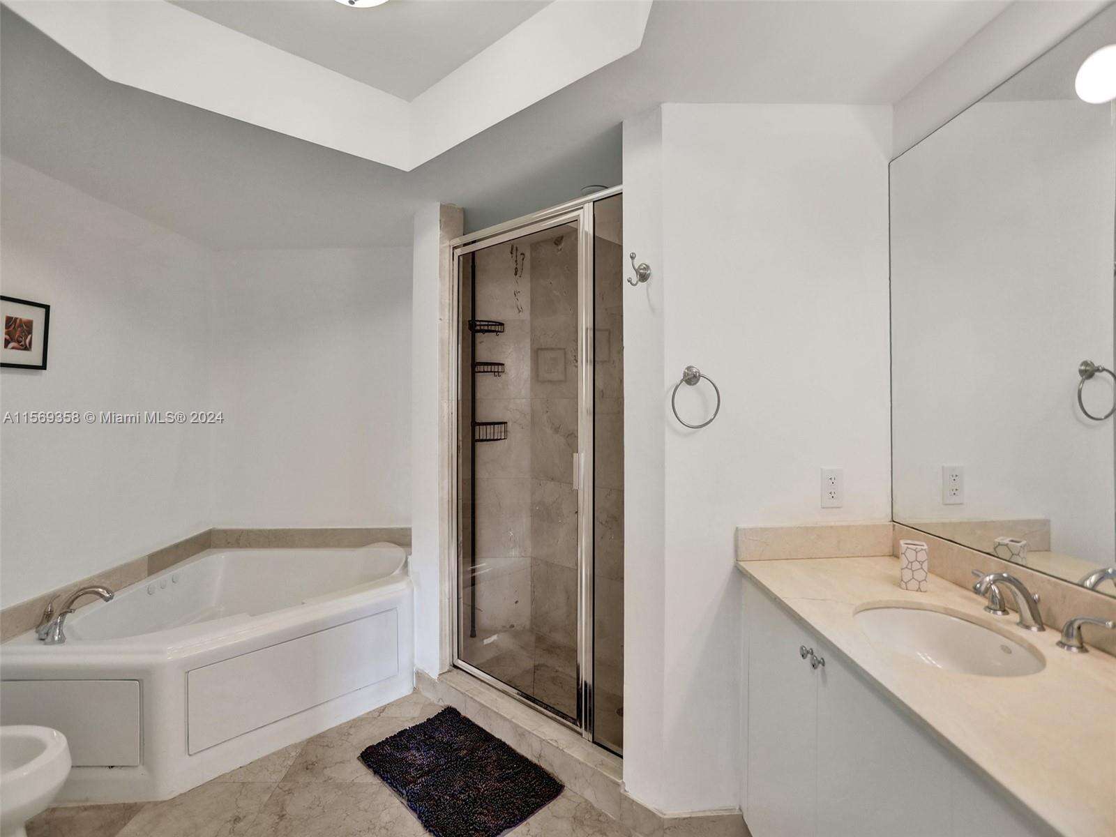 King David at 17555 Atlantic Blvd, Sunny Isles Beach, FL 33160 - For Rent photo 25