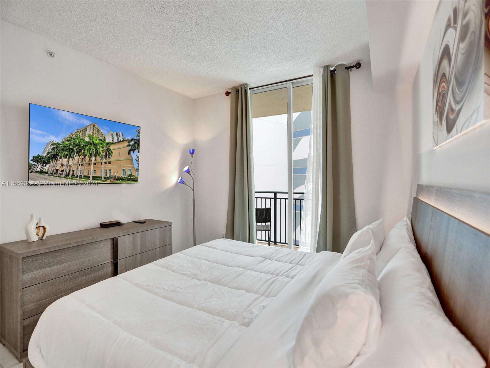 King David at 17555 Atlantic Blvd, Sunny Isles Beach, FL 33160 - For Rent photo 34