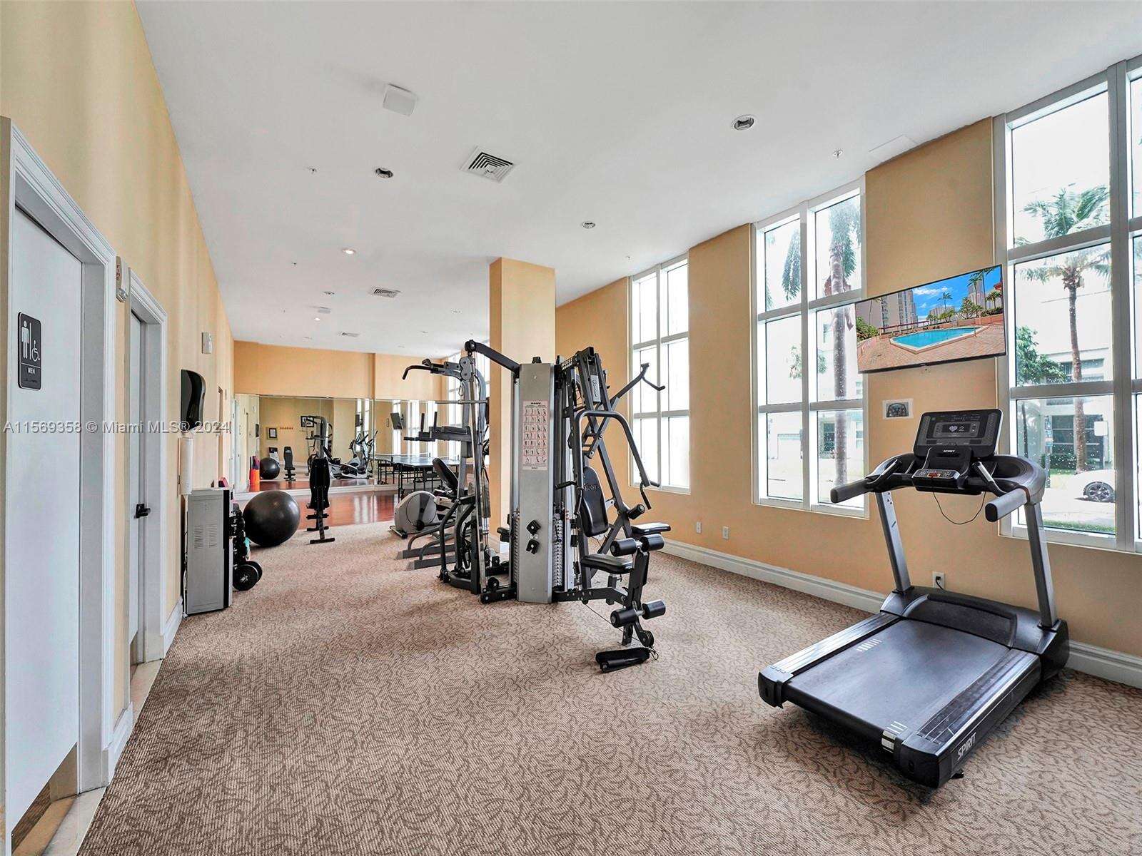 King David at 17555 Atlantic Blvd, Sunny Isles Beach, FL 33160 - For Rent photo 57