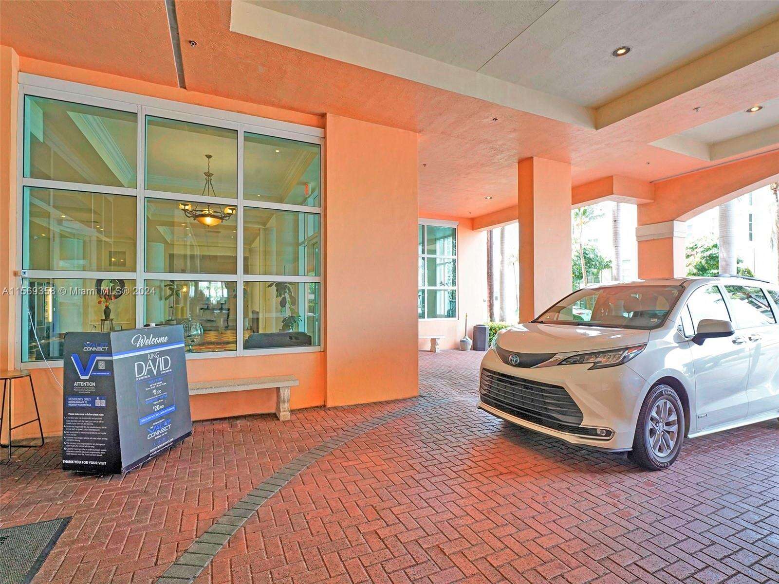 King David at 17555 Atlantic Blvd, Sunny Isles Beach, FL 33160 - For Rent photo 66