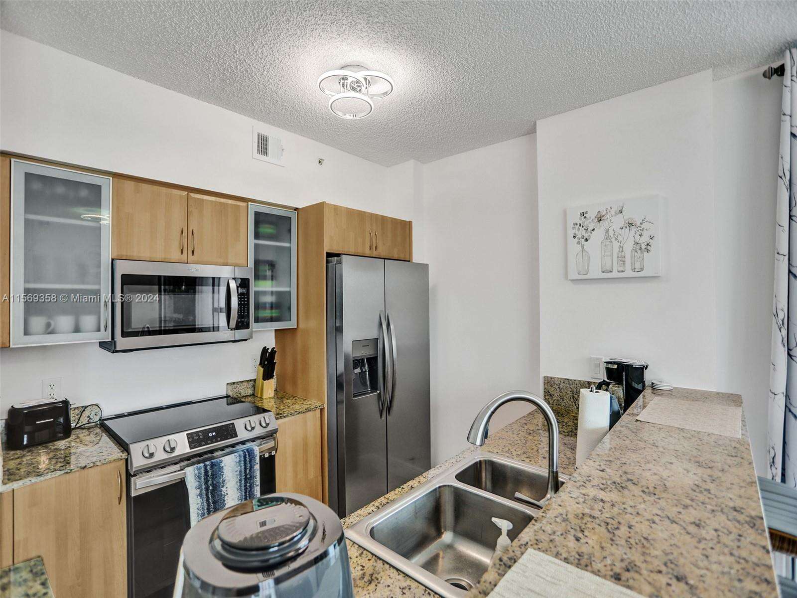 King David at 17555 Atlantic Blvd, Sunny Isles Beach, FL 33160 - For Rent photo 8