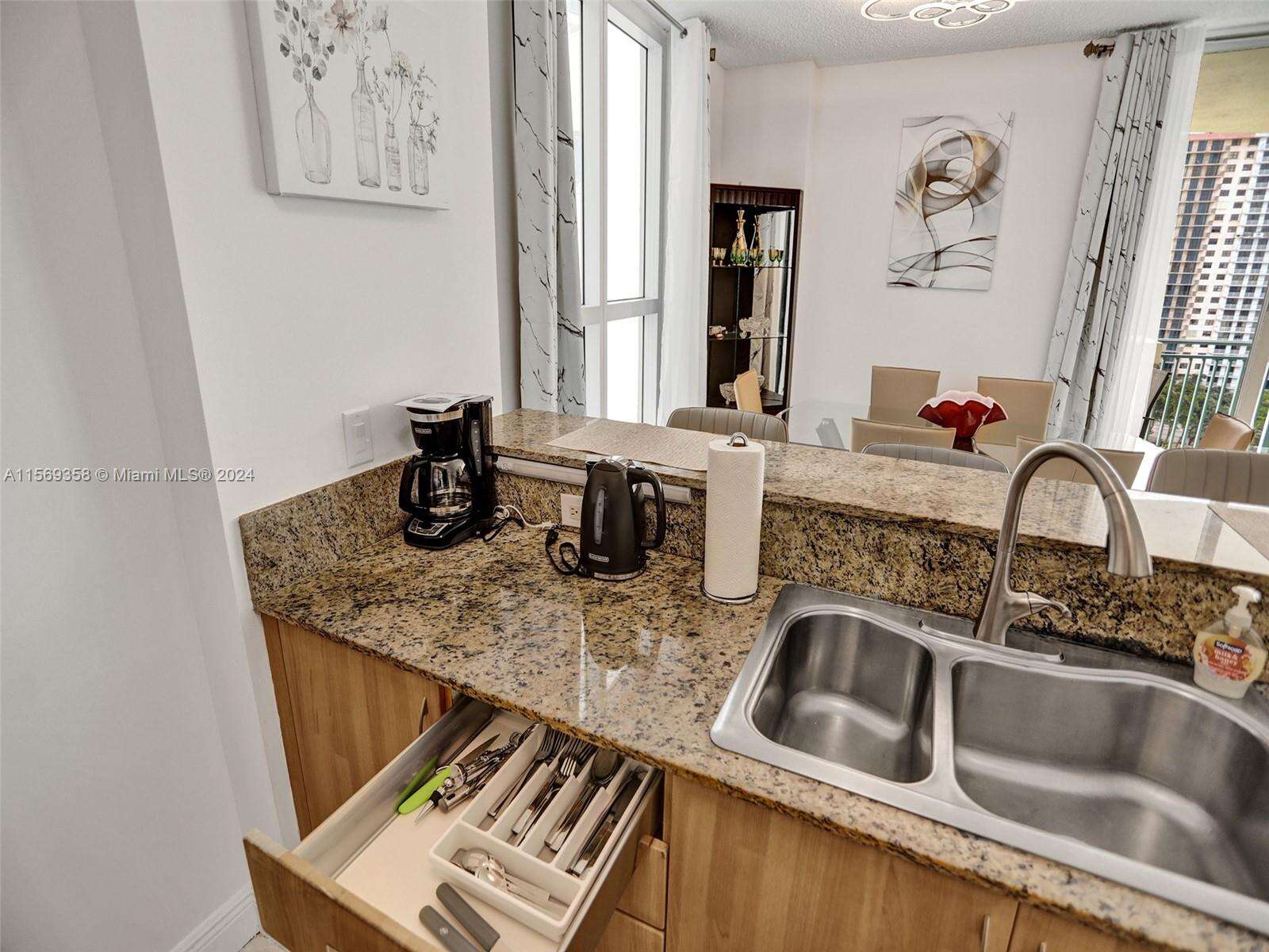 King David at 17555 Atlantic Blvd, Sunny Isles Beach, FL 33160 - For Rent photo 10