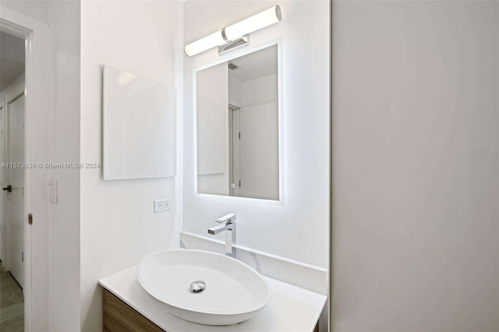 Seaside Village at 19144 Fisher Island Dr, Miami Beach, FL 33109 - For Rent photo 17