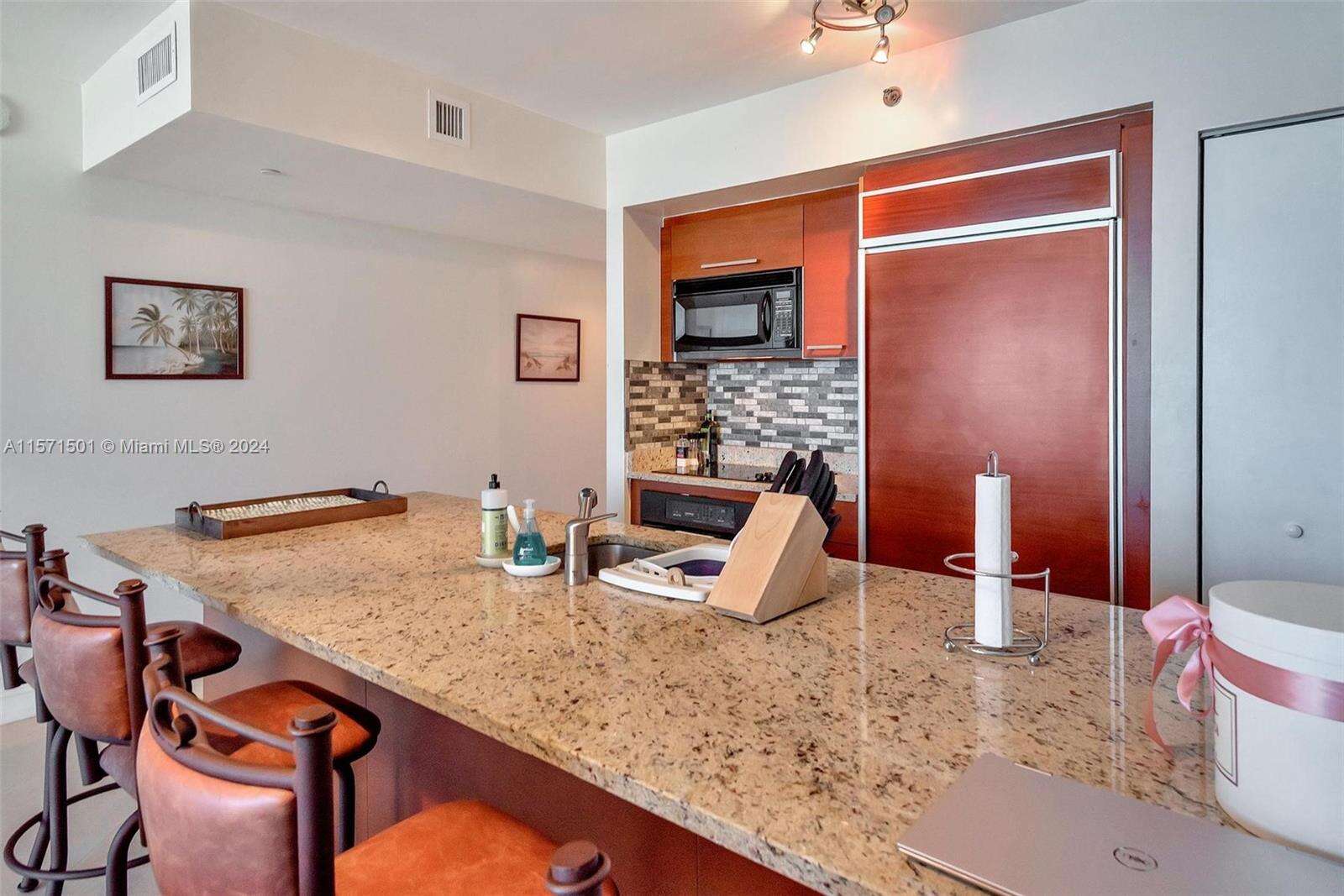 The Beach Club Two at 1830 Ocean Dr, Hallandale Beach, FL 33009 - For Rent photo 11