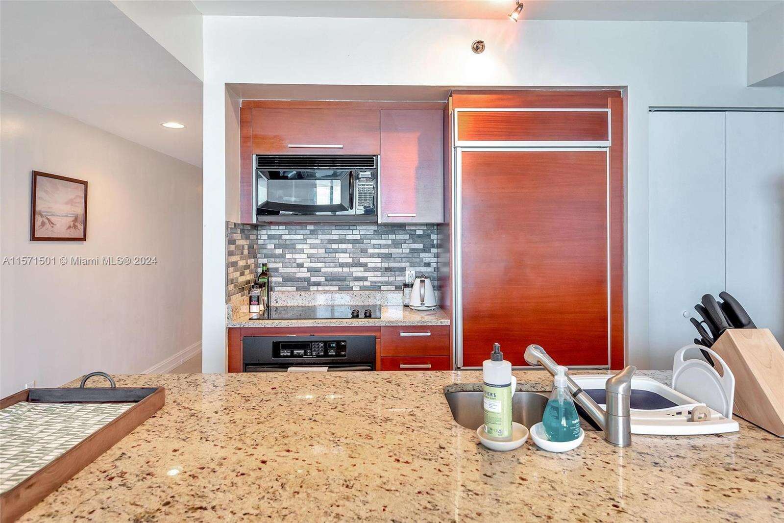 The Beach Club Two at 1830 Ocean Dr, Hallandale Beach, FL 33009 - For Rent photo 15