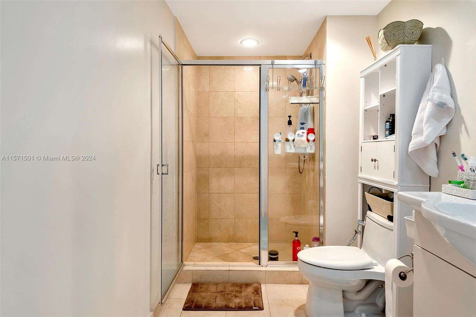 The Beach Club Two at 1830 Ocean Dr, Hallandale Beach, FL 33009 - For Rent photo 21