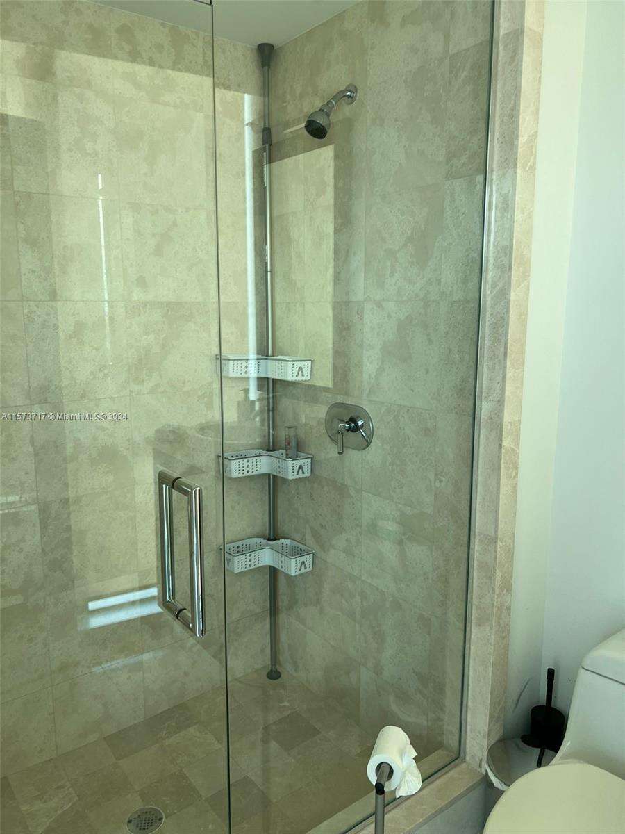 Jade Ocean at 17121 Collins Ave, Sunny Isles Beach, FL 33160 - For Rent photo 15