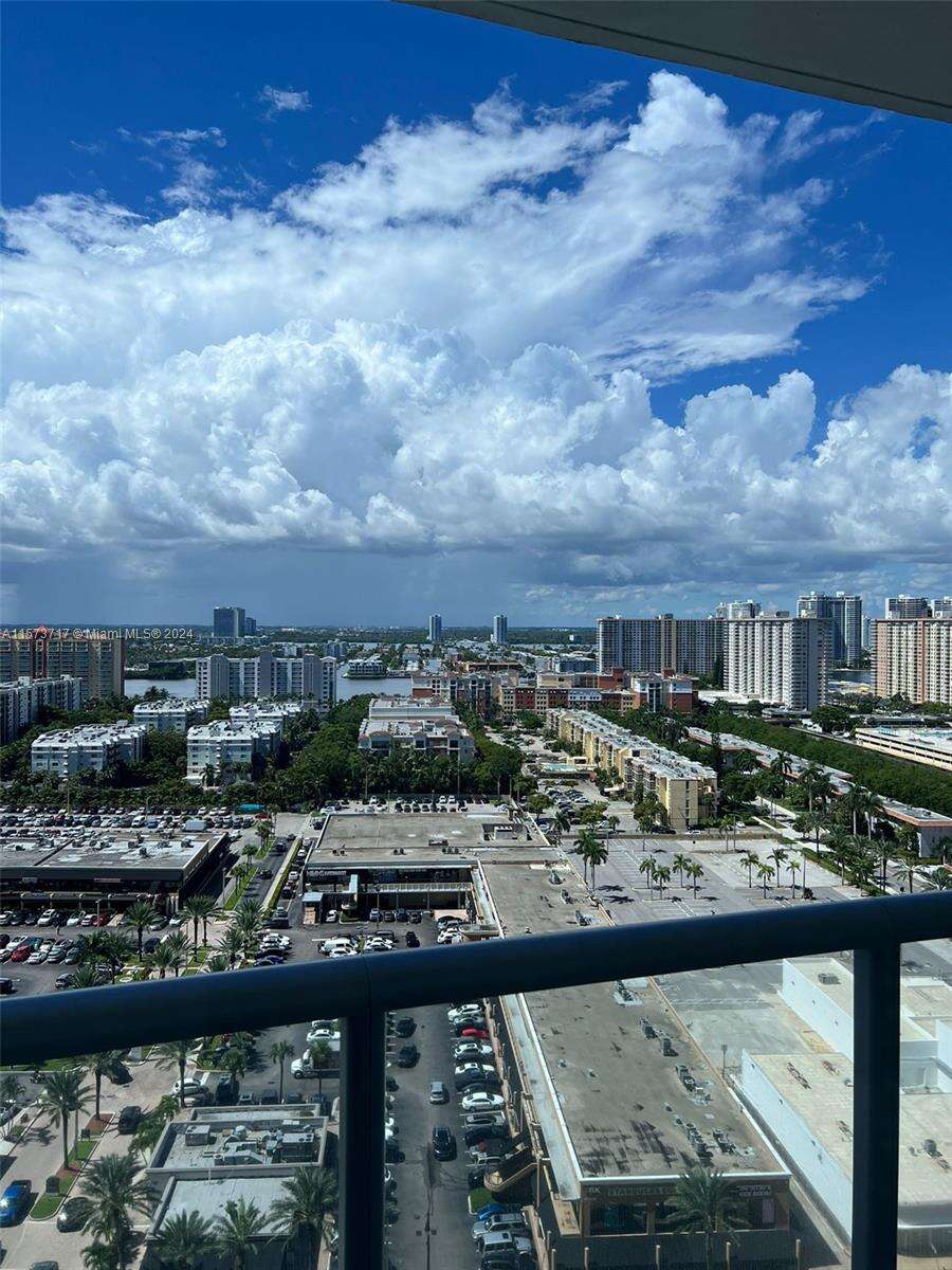 Jade Ocean at 17121 Collins Ave, Sunny Isles Beach, FL 33160 - For Rent photo 22