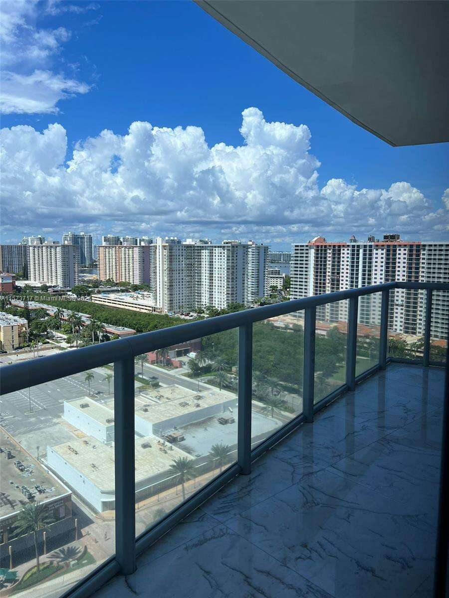 Jade Ocean at 17121 Collins Ave, Sunny Isles Beach, FL 33160 - For Rent photo 23