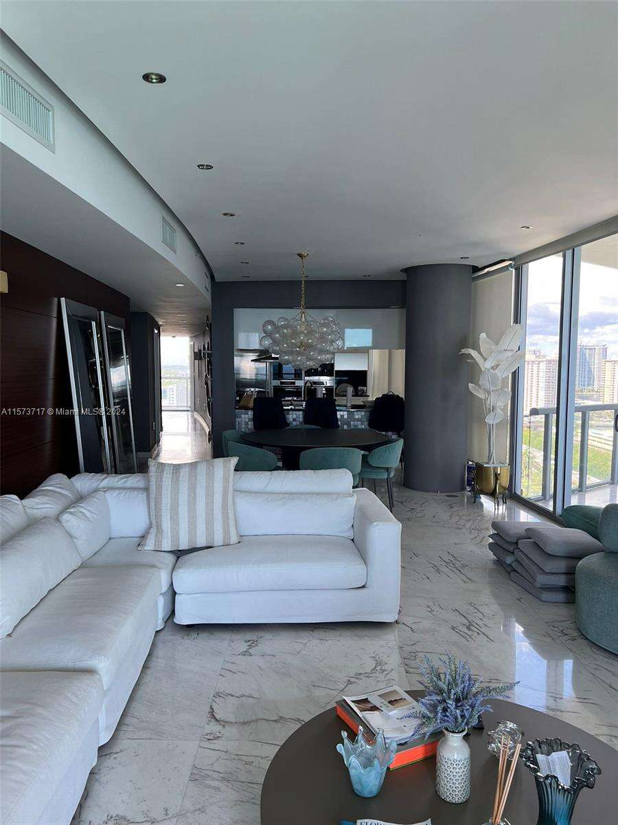 Jade Ocean at 17121 Collins Ave, Sunny Isles Beach, FL 33160 - For Rent photo 5