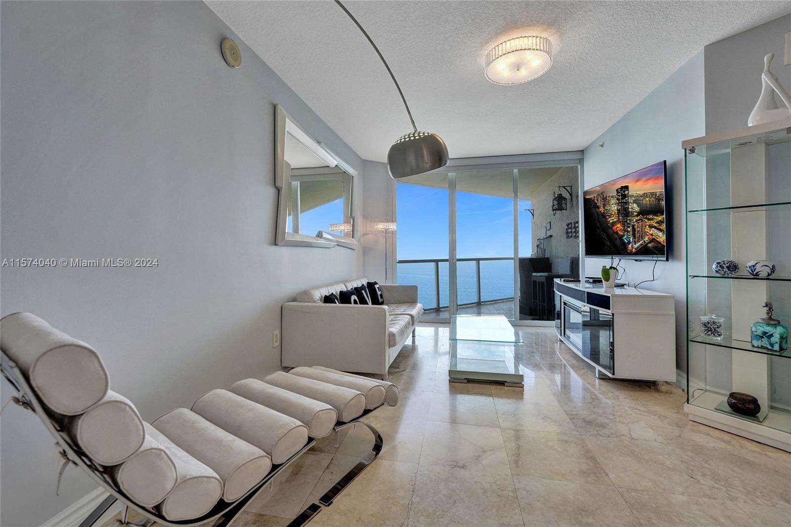 La Perla at 16699 Collins Ave, Sunny Isles Beach, FL 33160 - For Rent photo 13