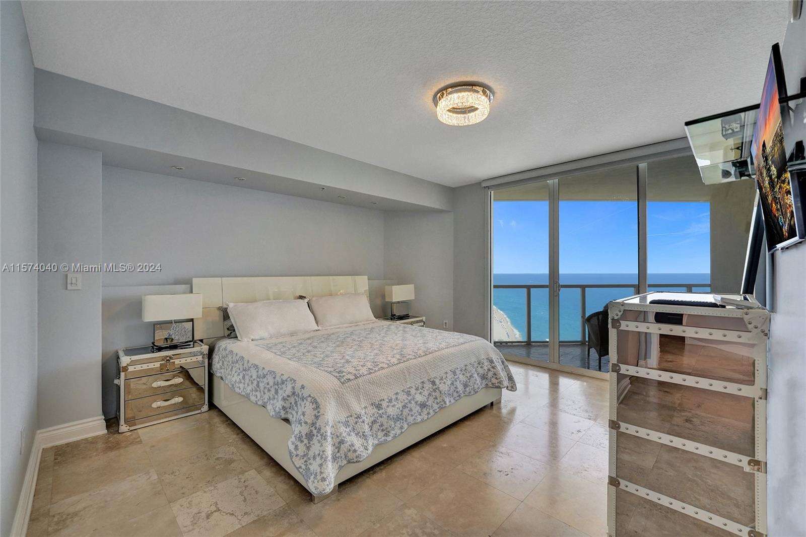 La Perla at 16699 Collins Ave, Sunny Isles Beach, FL 33160 - For Rent photo 28