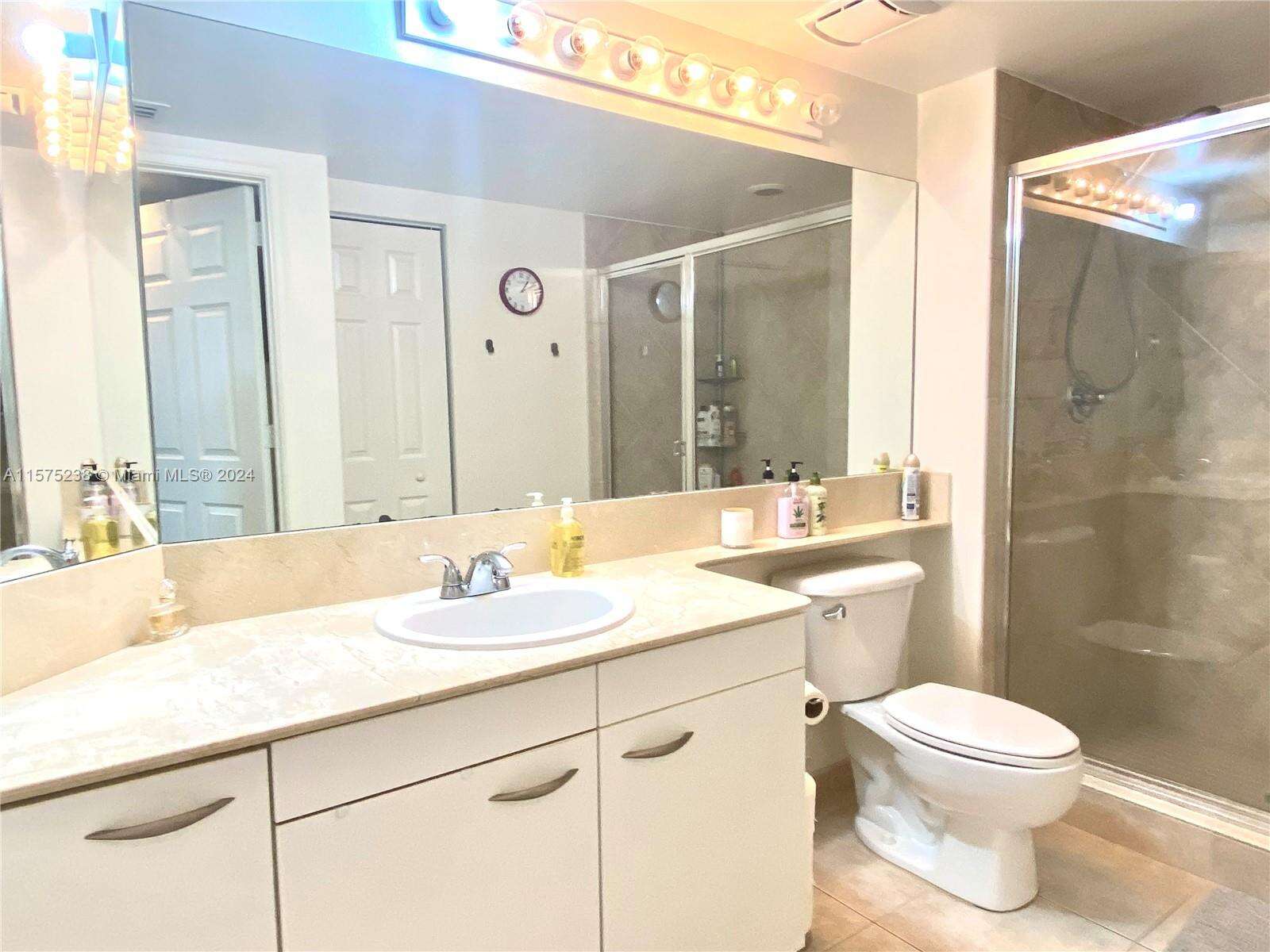 2080 Ocean Dr, Hallandale Beach, FL 33009 - For Rent photo 18