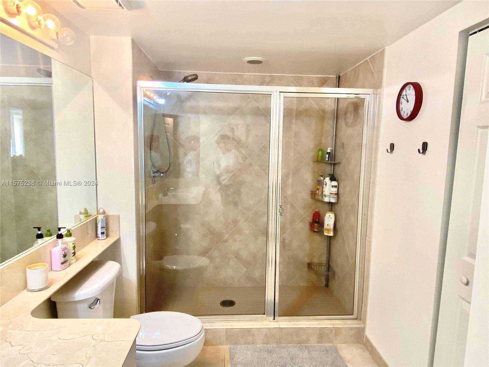 2080 Ocean Dr, Hallandale Beach, FL 33009 - For Rent photo 19