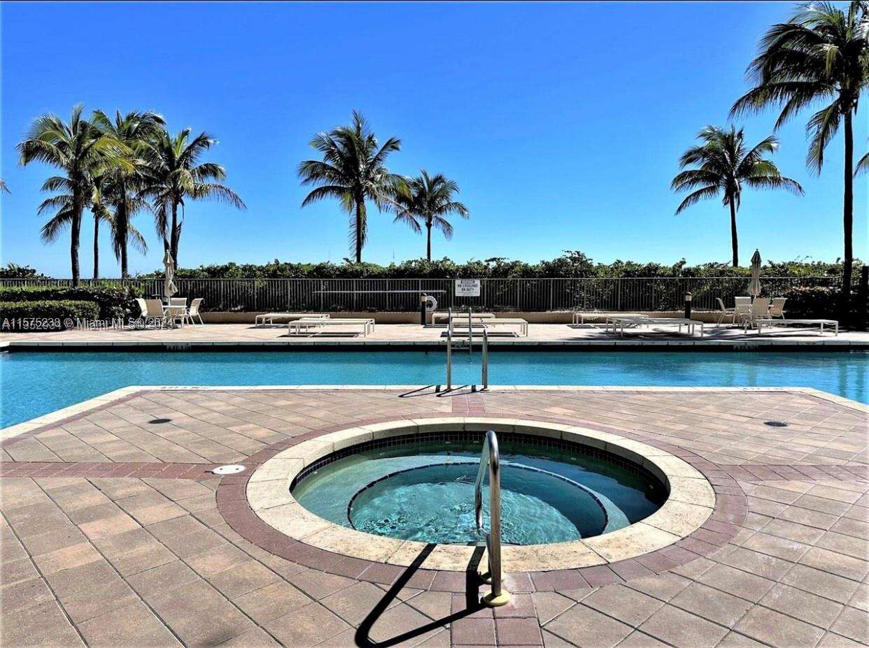 2080 Ocean Dr, Hallandale Beach, FL 33009 - For Rent photo 29