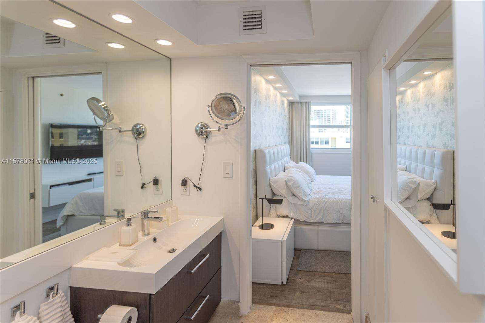 Yacht Club At Portofino at 90 Alton Rd, Miami Beach, FL 33139 - For Rent photo 19