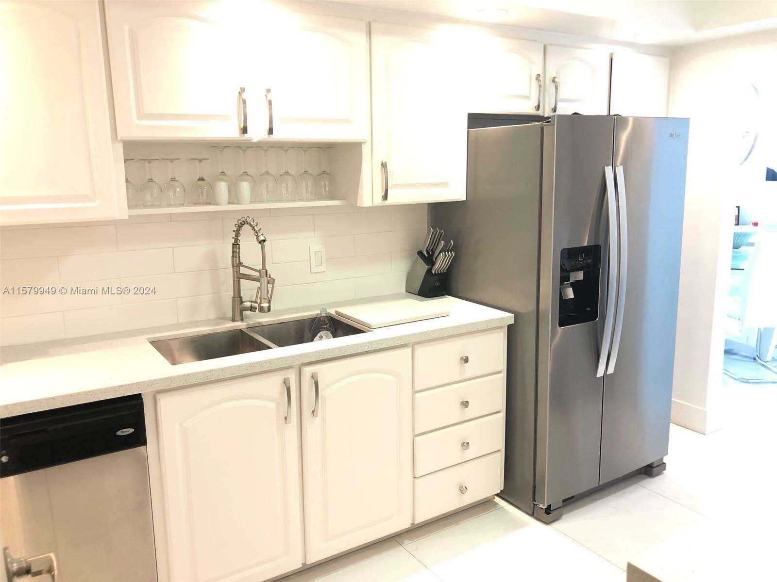 The Tides at 3901 Ocean Dr, Hollywood, FL 33019 - For Rent photo 3