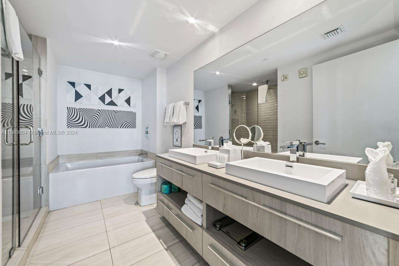 Hyde Beach House at 4010 Ocean Dr, Hollywood, FL 33019 - For Rent photo 18